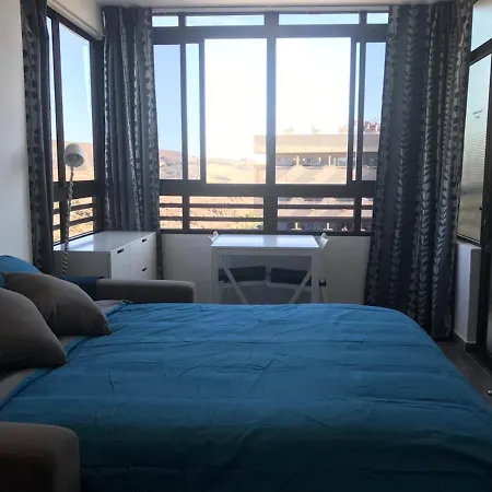 Renovated Near The Sea Apartment *